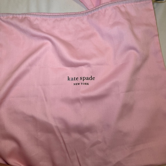 Kate Spade Cream Shoulder Bag with Gold Accents - Picture 5 of 8